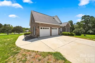 1338 Willow Creek Dr, Newton, NC 28658 - Photo 38