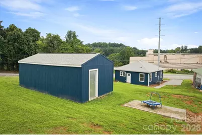 100 Gardner Street, Hickory, NC 28601 - Photo 2