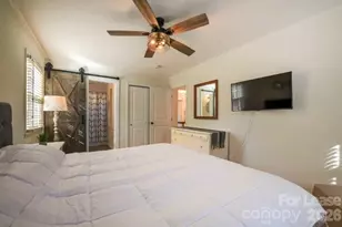 2631 Vail Ave, Charlotte, NC 28207 - Photo 8
