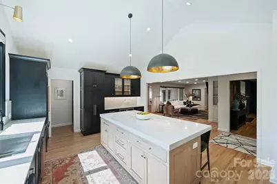 2644 Portland Avenue, Charlotte, NC 28207 - Photo 12