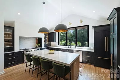 2644 Portland Avenue, Charlotte, NC 28207 - Photo 8