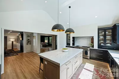 2644 Portland Avenue, Charlotte, NC 28207 - Photo 10