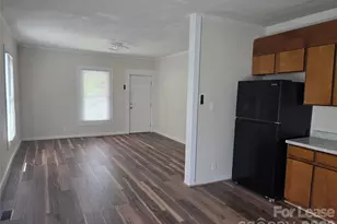 127 Maple St, Mooresville, NC 28115 - Photo 4