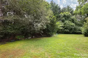 1126 Burnside Dr, Asheville, NC 28803 - Photo 42