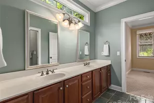1126 Burnside Dr, Asheville, NC 28803 - Photo 28