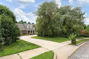 1126 Burnside Dr, Asheville, NC 28803 - Photo 40