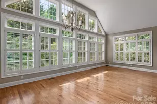 1126 Burnside Dr, Asheville, NC 28803 - Photo 16