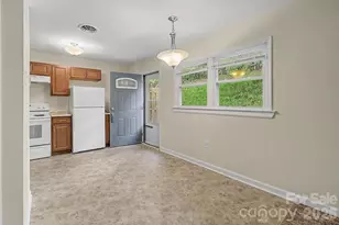575 Sand Hill Rd, Asheville, NC 28806 - Photo 10