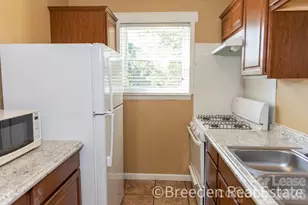 239 Maple St, Rutherfordton, NC 28139 - Photo 10