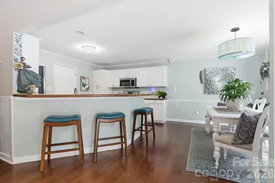 2918 24th Street Drive NE, Hickory, NC 28601 - Photo 8