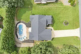 2918 24th St Dr NE, Hickory, NC 28601 - Photo 30
