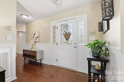 2918 24th Street Drive NE, Hickory, NC 28601 - Photo 10