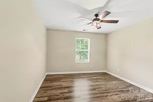 6814 Barefoot Forest Dr, Charlotte, NC 28269 - Photo 22