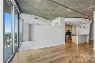 210 N Church St, Charlotte, NC 28202 - Photo 26