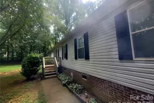 121 Sylvan Dr, Statesville, NC 28677 - Photo 2