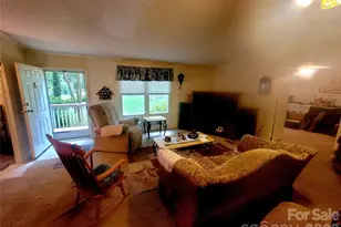 121 Sylvan Dr, Statesville, NC 28677 - Photo 8