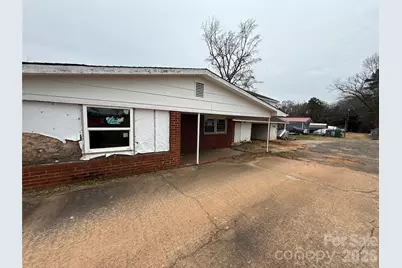 8106 Mount Holly Road, Charlotte, NC 28214 - Photo 2