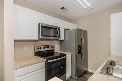 2170 Wexford Way, Statesville, NC 28625 - Photo 4