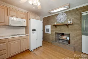 303 Tree Haven Blvd, Hendersonville, NC 28791 - Photo 14