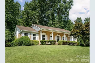 303 Tree Haven Boulevard, Hendersonville, NC 28791 - Photo 2