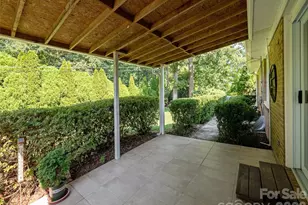 303 Tree Haven Blvd, Hendersonville, NC 28791 - Photo 28