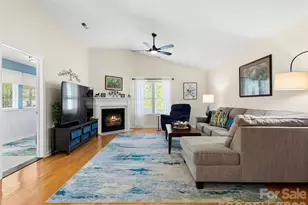 196 Snowy Egret Way, Hendersonville, NC 28792 - Photo 2