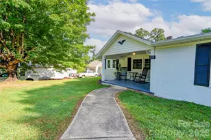 218 Oxford St, Spindale, NC 28160 - Photo 34