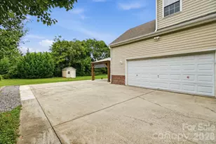 3717 Margaret Wallace Rd, Matthews, NC 28105 - Photo 38