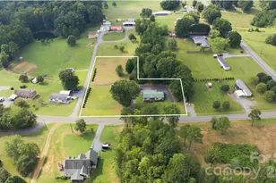 8099 River Bend Dr, Claremont, NC 28610 - Photo 2