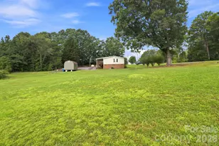 8099 River Bend Dr, Claremont, NC 28610 - Photo 24