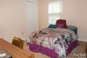 4002 Trehurst Ct, Charlotte, NC 28269 - Photo 24