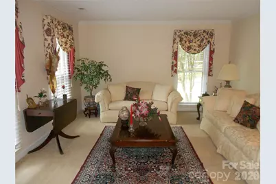 4002 Trehurst Court, Charlotte, NC 28269 - Photo 4