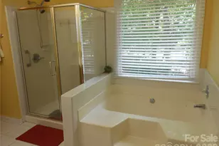 4002 Trehurst Ct, Charlotte, NC 28269 - Photo 20
