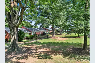 4511 Woodlark Lane, Charlotte, NC 28211 - Photo 4