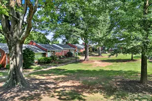 4511 Woodlark Ln, Charlotte, NC 28211 - Photo 4
