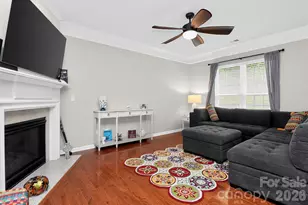 1060 Drayton Ct, Fort Mill, SC 29708 - Photo 6
