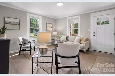 1320 14th Street Drive NE, Hickory, NC 28601 - Photo 8