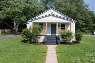 1320 14th St Dr NE, Hickory, NC 28601 - Photo 1