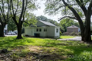 1320 14th St Dr NE, Hickory, NC 28601 - Photo 22