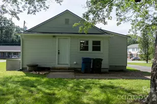 1320 14th St Dr NE, Hickory, NC 28601 - Photo 24