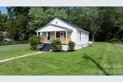 1320 14th Street Drive NE, Hickory, NC 28601 - Photo 2