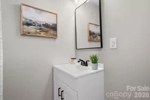 1320 14th St Dr NE, Hickory, NC 28601 - Photo 16