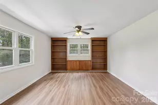 33269 Courtland Dr, Albemarle, NC 28001 - Photo 4