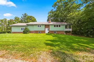 3610 Thrift Dr, Lincolnton, NC 28092 - Photo 6