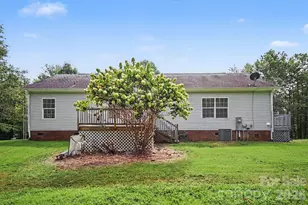 303 Hardin Cir, Grover, NC 28073 - Photo 34