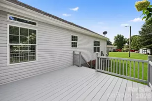 303 Hardin Cir, Grover, NC 28073 - Photo 32