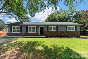 123 Robinette Ln, Statesville, NC 28625 - Photo 1