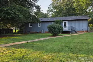 123 Robinette Ln, Statesville, NC 28625 - Photo 4