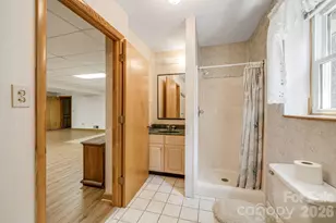 11 E Ridgeway Dr, Weaverville, NC 28787 - Photo 32