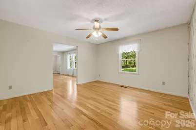 11 E Ridgeway Drive, Weaverville, NC 28787 - Photo 6